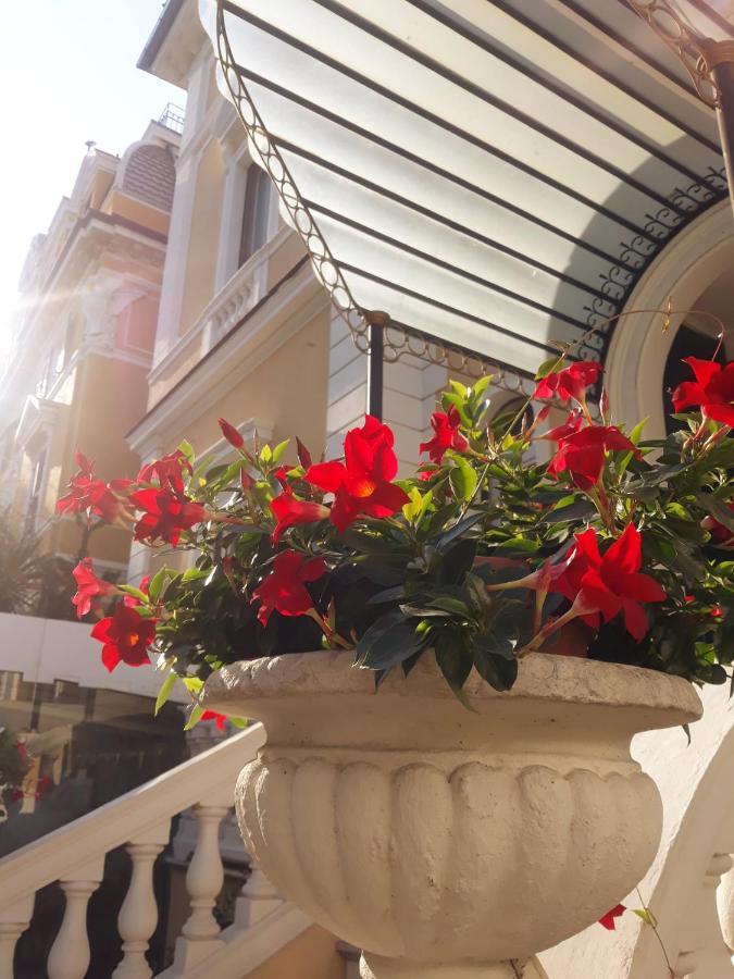 Ena Hotel 아렌자노 외부 사진