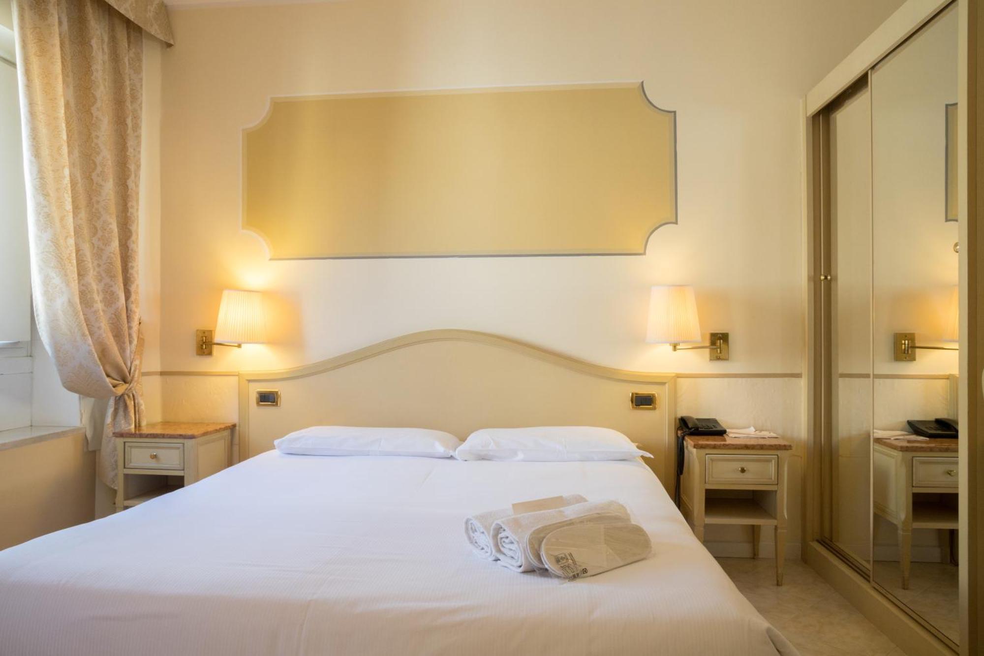 Ena Hotel 아렌자노 외부 사진