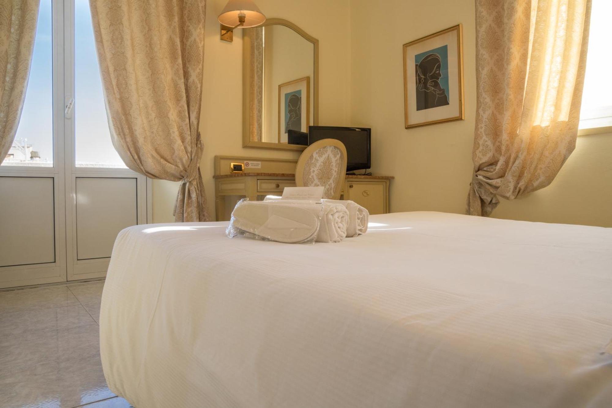 Ena Hotel 아렌자노 외부 사진