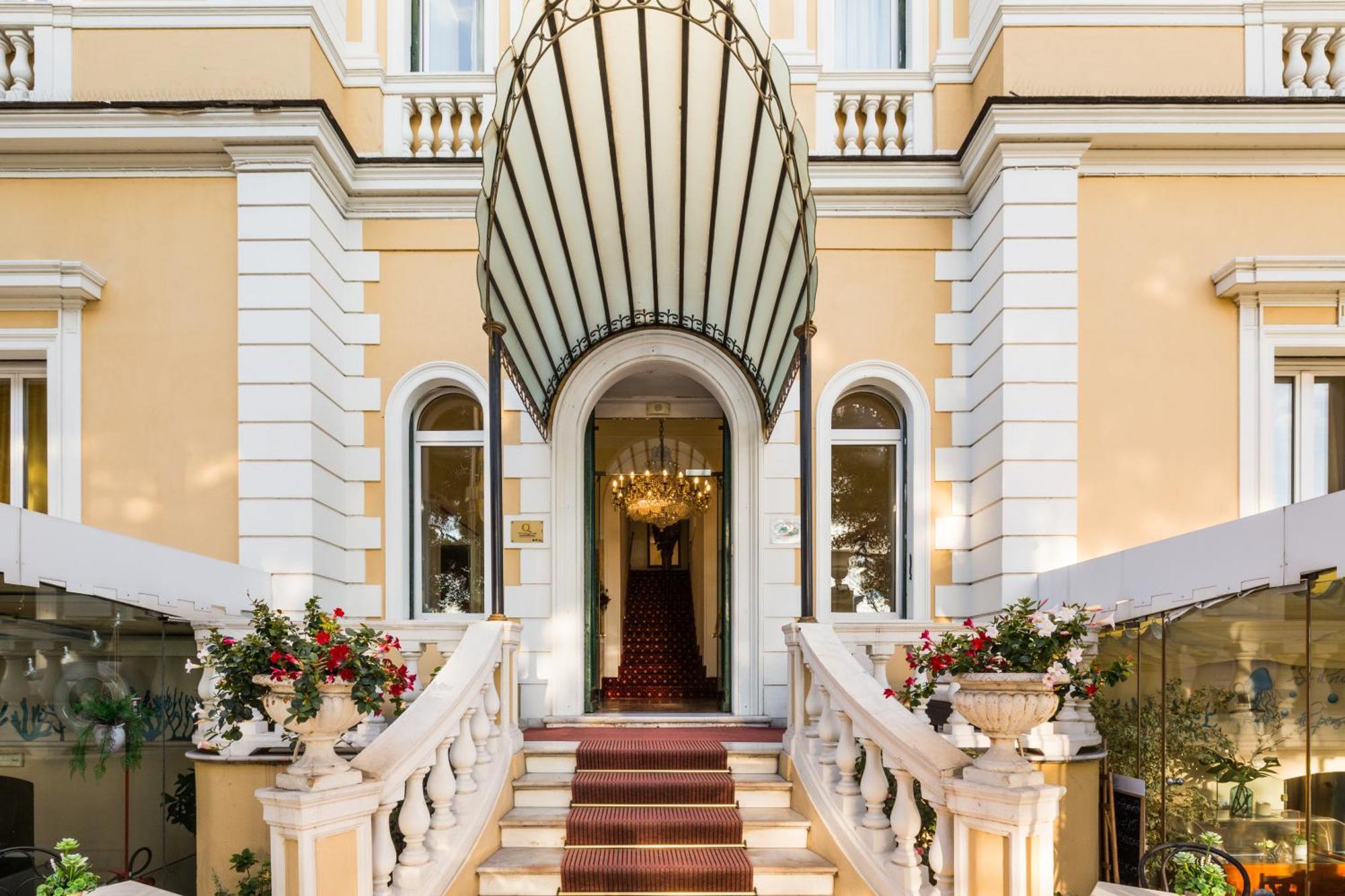 Ena Hotel 아렌자노 외부 사진